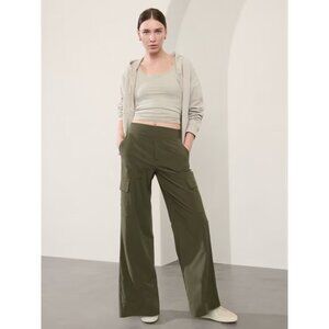 Athleta Brooklyn Heights Cargo Pant Aspen Olive Size 6 New